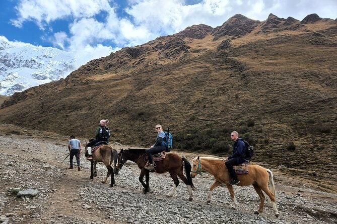 one-day-tour-to-humantay-lagoon