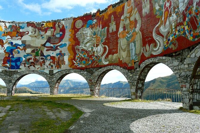 one-day-tour-to-the-magnificent-kazbegi