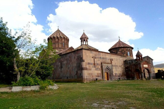 one-day-trip-to-the-city-of-humor-gyumri