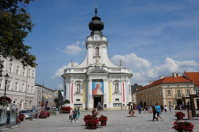 one-day-wadowice-czestochowa-tour-from-krakow