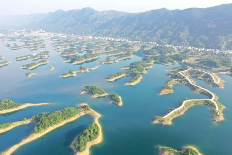 One Day Xiandao Lake Tour  WILD & SPLASH - The Champagne Sunset Dinner