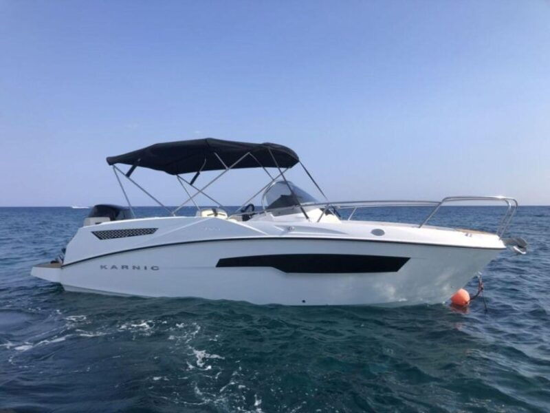 one-hour-boat-tour-departure-como-with-private-captain