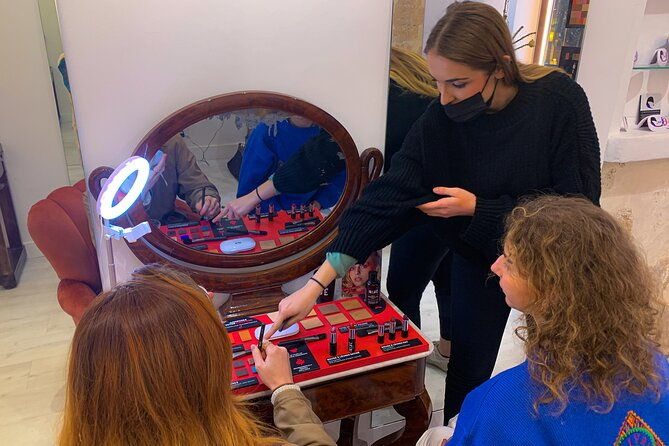 one-hour-private-makeup-class-with-a-pro-makeup-artist