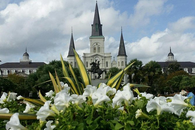 one-hour-saint-louis-cemetery-number-one-walking-tour
