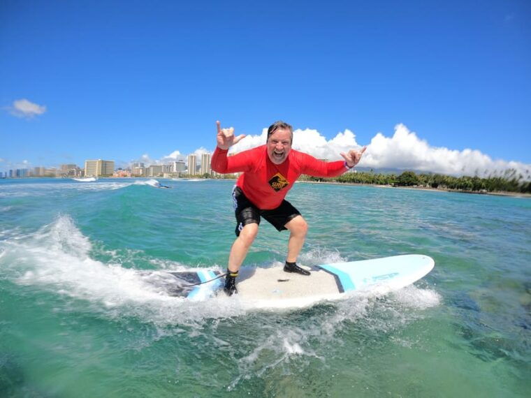 one-on-one-private-surfing-lessons-in-waikiki