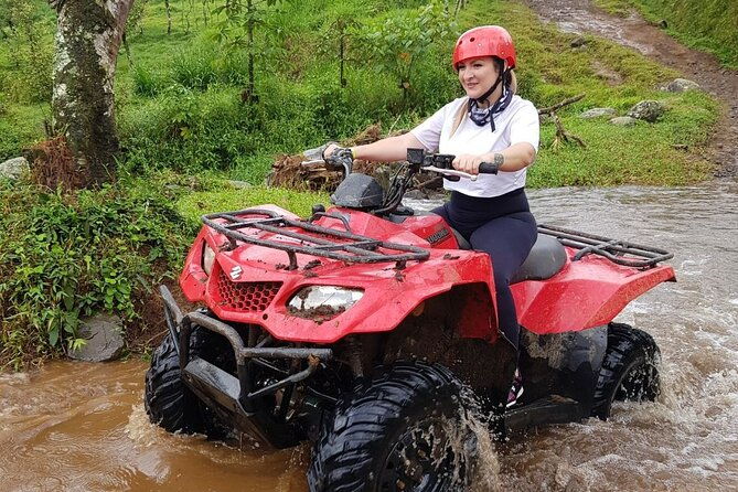 one-person-atv-driving-in-visita-nomada