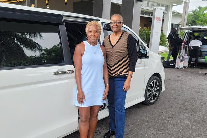 one-way-private-transfer-from-airport-to-resorts