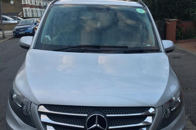 one-way-taxi-transfer-from-heathrow-airport-to-gatwick-airport