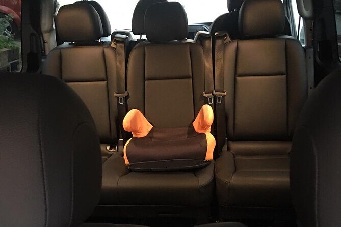 One Way Taxi Transfer from London to Gatwick Airport - Why Choose This Transfer Service?