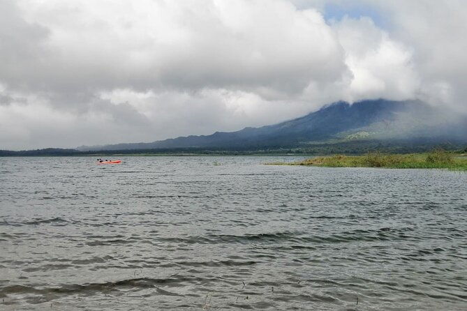 one-way-transfer-from-la-fortuna-to-monteverde-through-arenal-lake