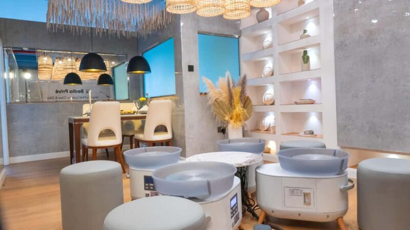 Only in Dubai: Couples & Family Activity -Luxury Clay & Dine - Overview of the Experience