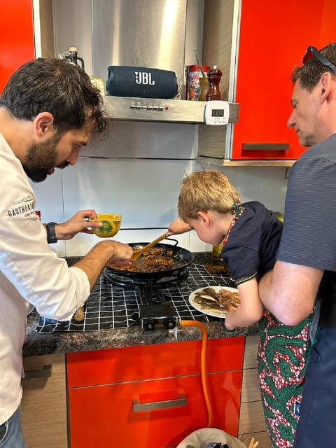 onlyforyou-paella-session-at-a-michelin-trained-chefs-home