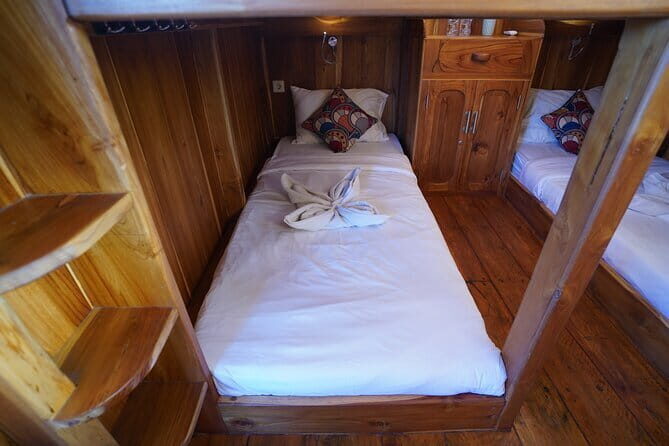 Open Sailing Trip Labuan Bajo, Using Singkolo Pinishi Boat - What We Love About the Experience