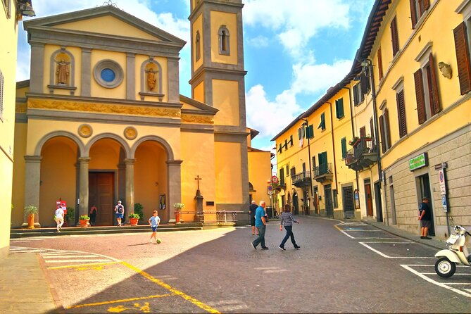open-top-van-half-day-in-chianti-with-wine-tasting
