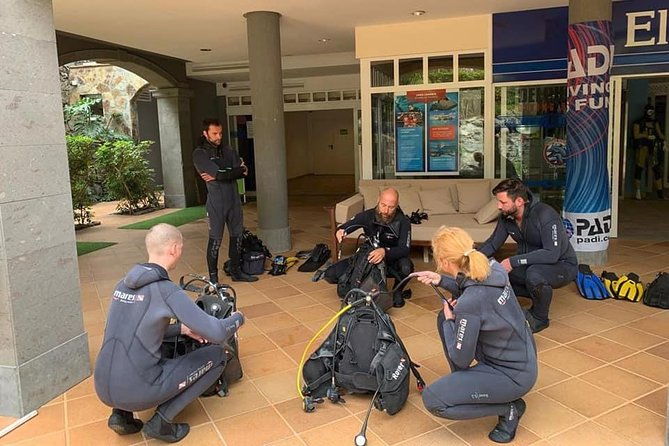 open-water-diver-scuba-diving-course-in-puerto-de-mogan