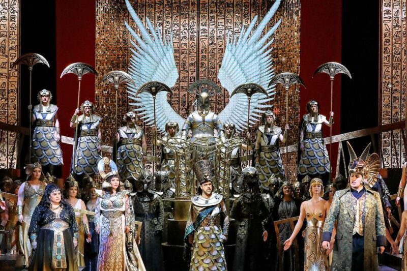 Opera Performance Tickets at the Sydney Opera House - Is This Experience Right for You?