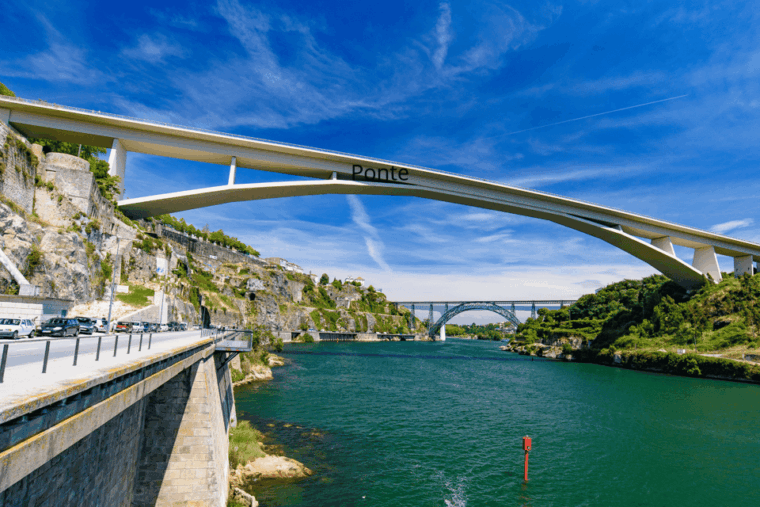 oporto-tuk-tuk-tour-among-bridges-and-mysteries-1-30h