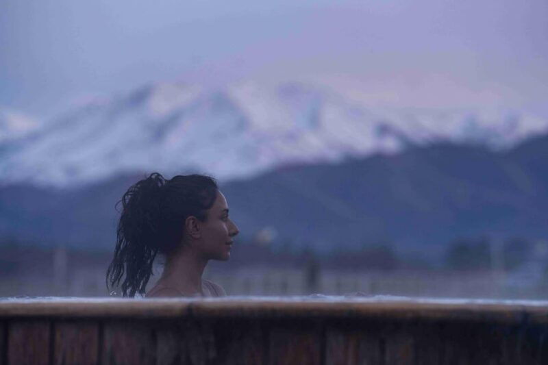 opuke-thermal-pools-adults-only-entry-with-swim-up-bar