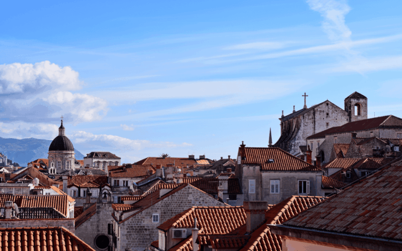 order-dubrovnik-pass-with-group-city-walls-walking-tour