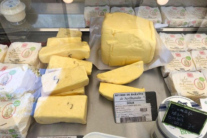 organic-market-tasting-history-tour-by-the-eiffel-tower