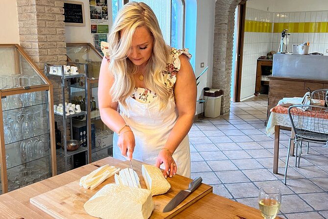 organic-wine-tasting-mozzarella-and-gnocchi-workshop-tiramisu