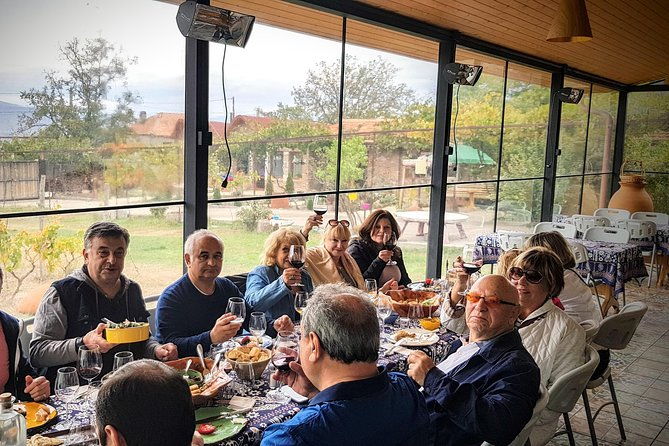 organic-wines-of-mtskheta-private-tour-with-lunch-and-wine-tastings