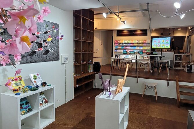 origami-fun-for-families-beginners-in-asakusa