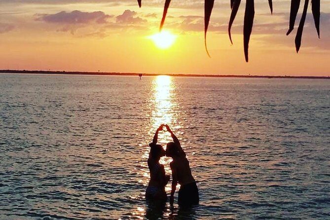 Original Cruisin' Tikis Sunset Cruise - Who Will Love This Tour?