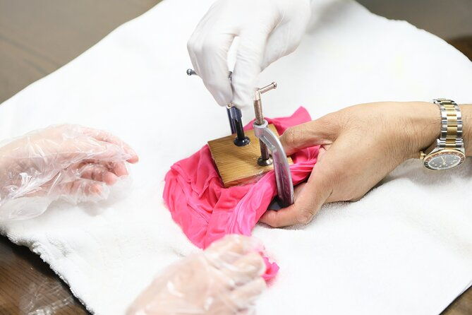 original-scarf-tie-dyeing-experience-and-workshop-tour