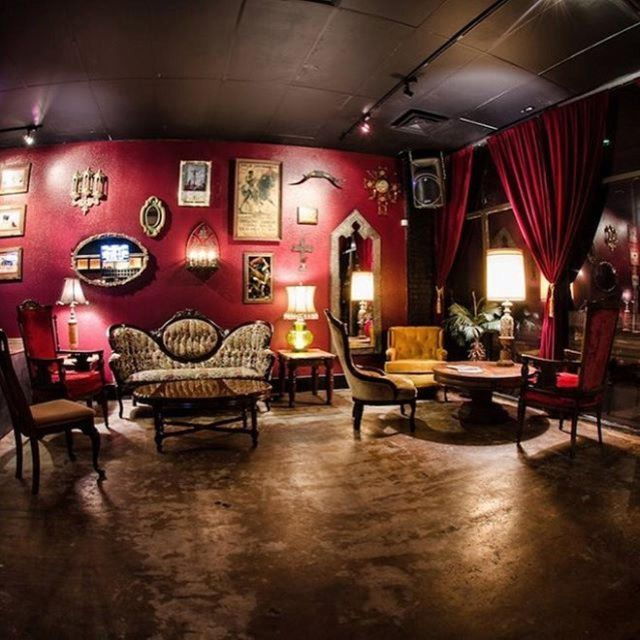 orlando-crawl-hidden-bars-and-speakeasies-tour-in-downtown