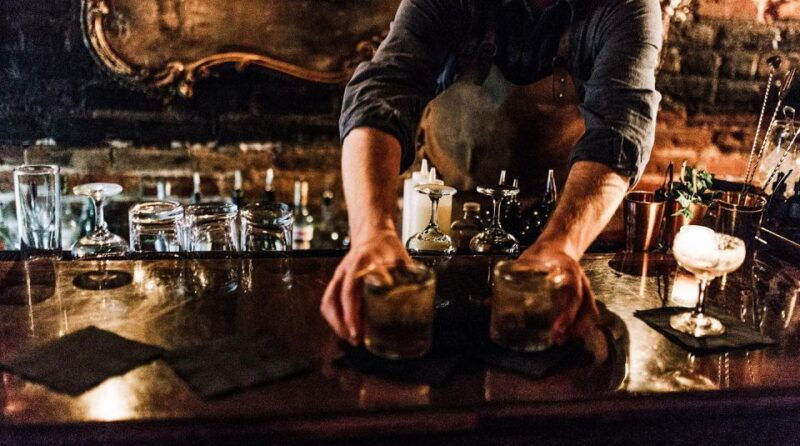 orlando-crawl-hidden-bars-and-speakeasies-tour-in-downtown