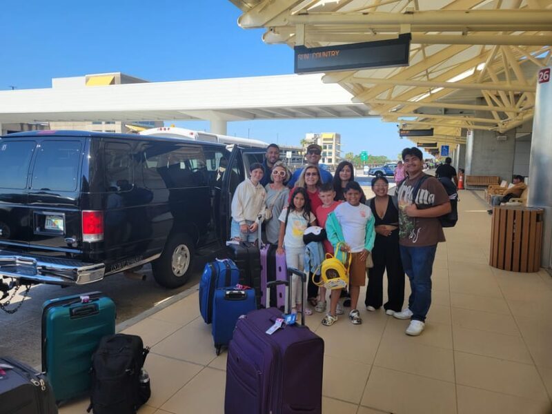 Orlando: International Drive Resort Shuttle Service - The Vehicle Options and Comfort