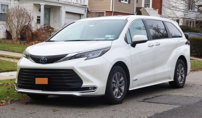Orlando MCO Airport Private Transfer to/from Universal Hotel - Who Should Use This Service?