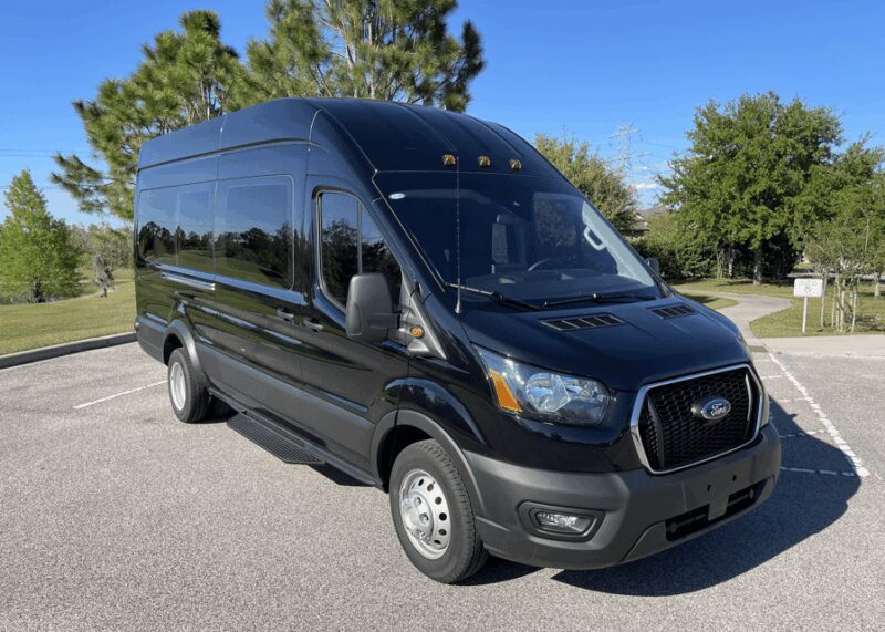 Orlando: MCO Airport - Universal Resorts Luxury Transfer - Key Points