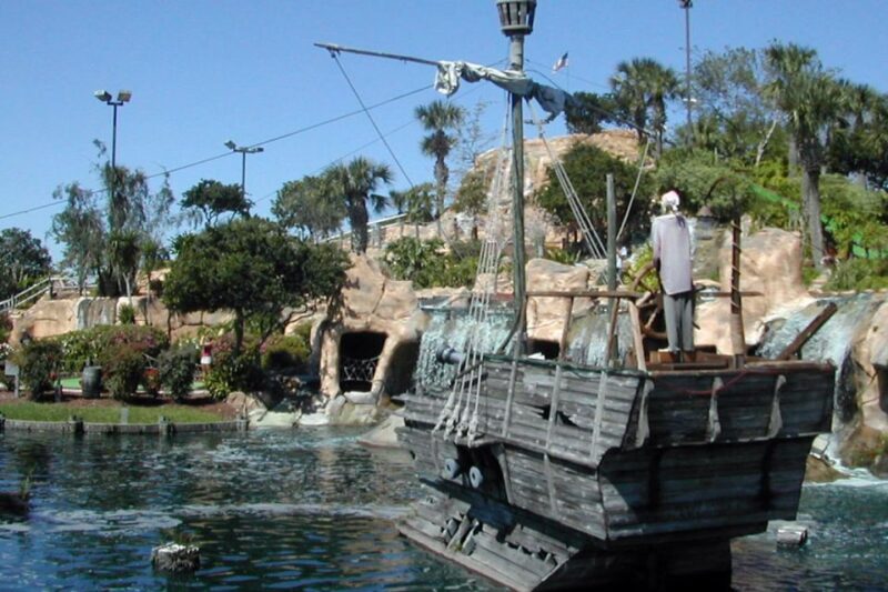 Orlando: Pirate's Cove Adventure Golf Entry Ticket - The Experience: An In-Depth Look at Pirates Cove Adventure Golf