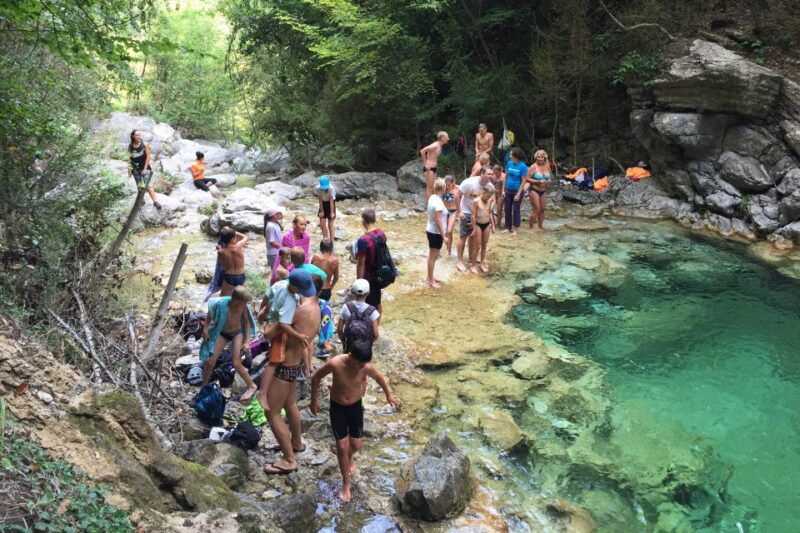 orlias-river-trekking