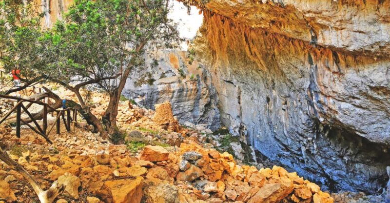 orosei-dorgali-oliena-hike-to-the-nuragic-village-of-tiscali