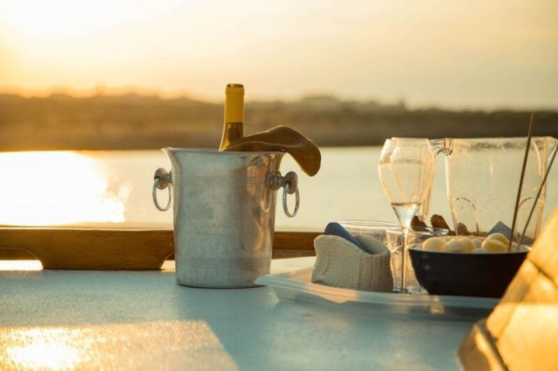 ortygia-sailing-tour-to-plemmirio-with-aperitif