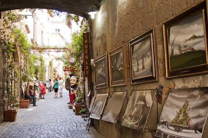 orvieto-civita-di-bagnoregio-port-tour-driver-only-self-touring