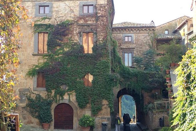 orvieto-civita-di-bagnoregio-port-tour-driver-only-self-touring