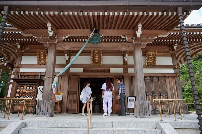 osaka-2-5-hour-private-scenic-hike-to-minoo-waterfall-2