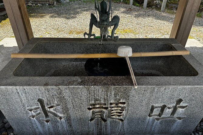 osaka-2-5-hour-private-scenic-hike-to-minoo-waterfall-2