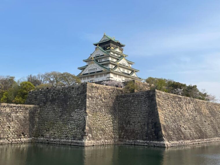 osaka-castle-guided-tour