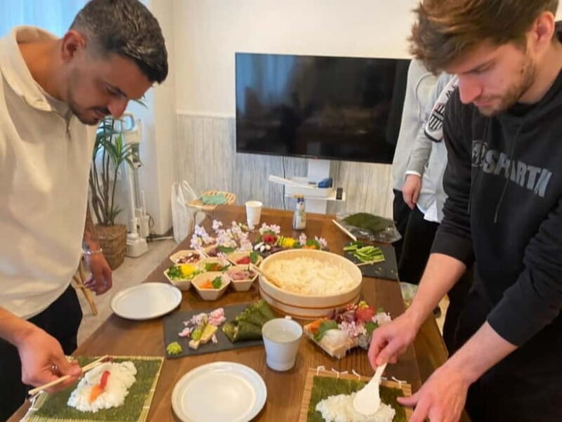 Osaka : Cooking Class hand rolled sushi course in Nanba - Key Points