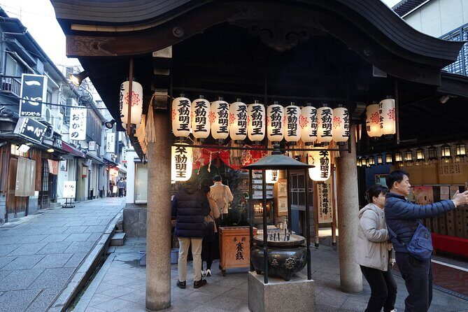 Osaka Customized Half-Day Tour with English-Speaking Guide - What the Itinerary Looks Like