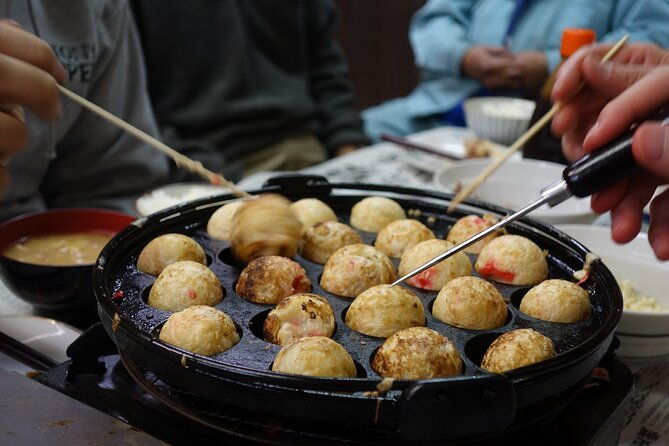 osaka-delights-traditional-japanese-food-tour