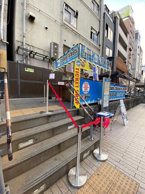 osaka-dotonbori-district-sightseeing-cruise-beer-discount