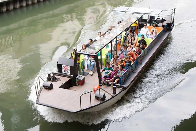 osaka-dotonbori-district-sightseeing-cruise-beer-discount