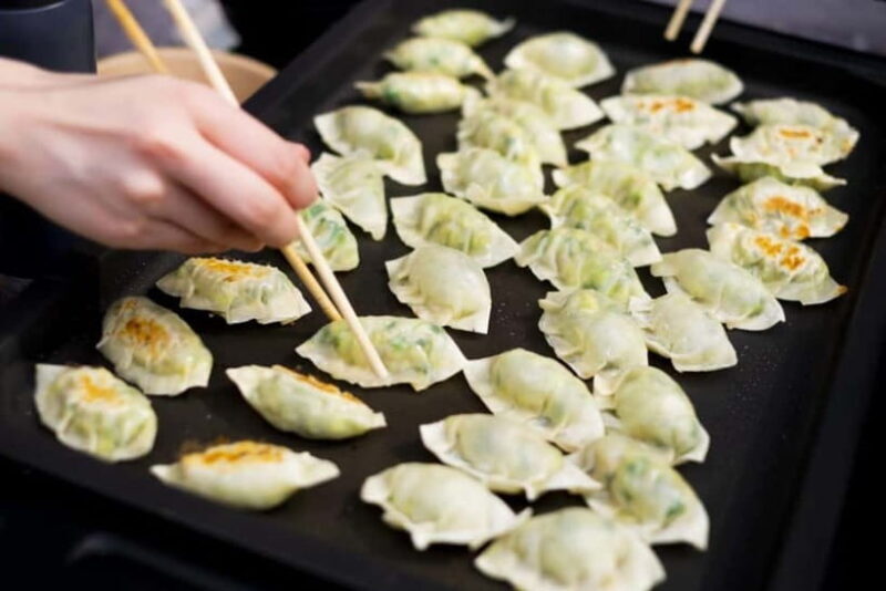 Osaka: Dumplings Workshop with Beer - Key Points