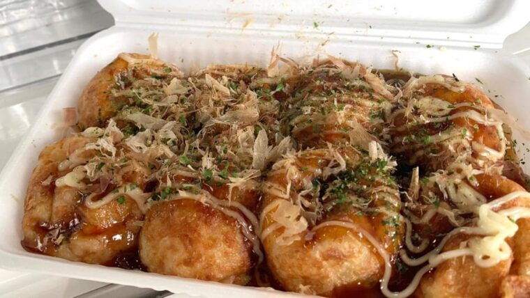 osaka-explore-deep-foodie-walking-private-tour-like-local